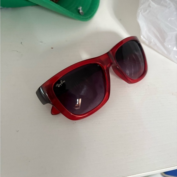 Ray-Ban Red Frame Wayfarer Sunglasses with Dark Lenses - Picture 1 of 4